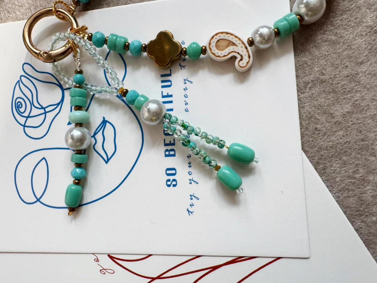 Boho Phone-Charm, Vintage Style Beaded Phone Strap, Unique Handmade Phone Accessory for Women, Key Chain