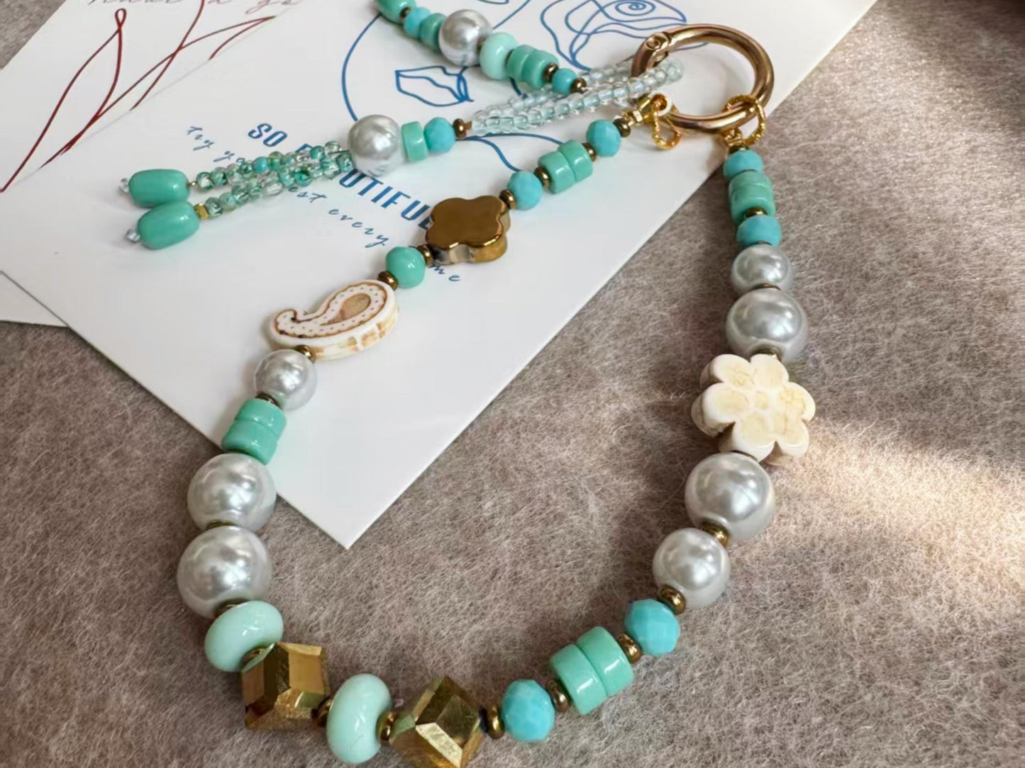 Boho Phone-Charm, Vintage Style Beaded Phone Strap, Unique Handmade Phone Accessory for Women, Key Chain